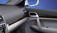 Dark Walnut Pack / High-gloss finish. Porsche 955 Cayenne